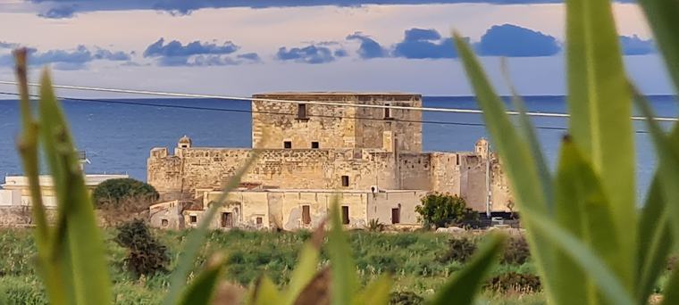 Castello sul mare nei dintorni