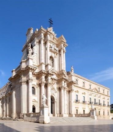 La facciata barocca del Duomo di Siracusa